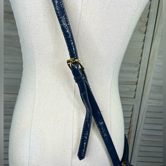 TOMMY HILFIGER Crossbody Bag Navy Blue w Red Accents-OS - Picture 4 of 10